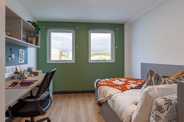 Bronze En Suite room type